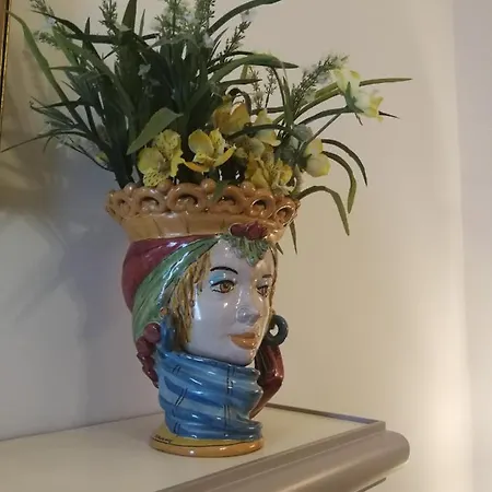 Chiarenza Oda ve Kahvaltı