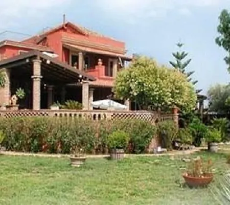 Chiarenza Oda ve Kahvaltı Giardini Naxos
